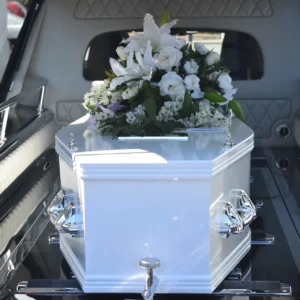 Operaciones en servicios funerarios.