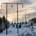 equipos de conmutación de voltaje medio, Análisis de Circuitos Desbloqueando: Fourier Laplace y Sistemas LTI