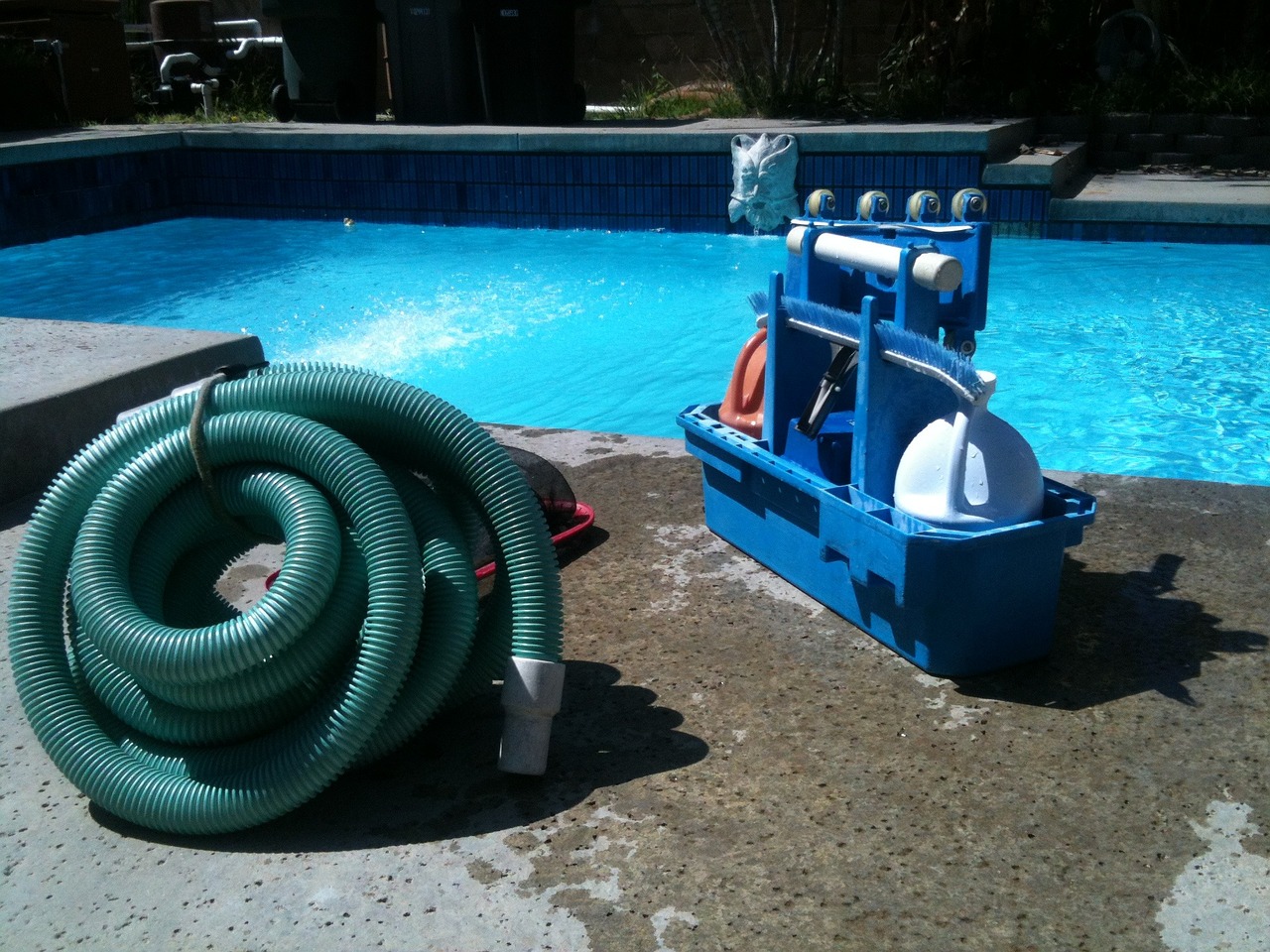 aparatos de mantenimiento de piscina